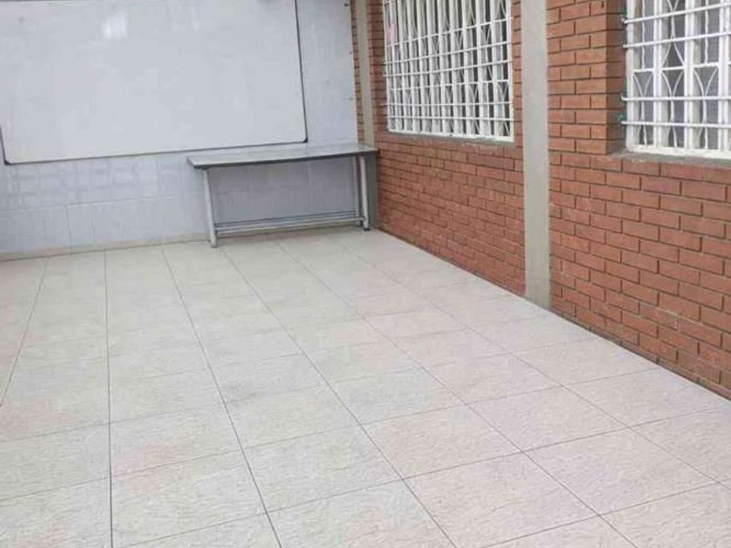 Casa de 3 alcobas en venta en Santa Helenita, Bogotá, 396 m² · foto 3 de 19