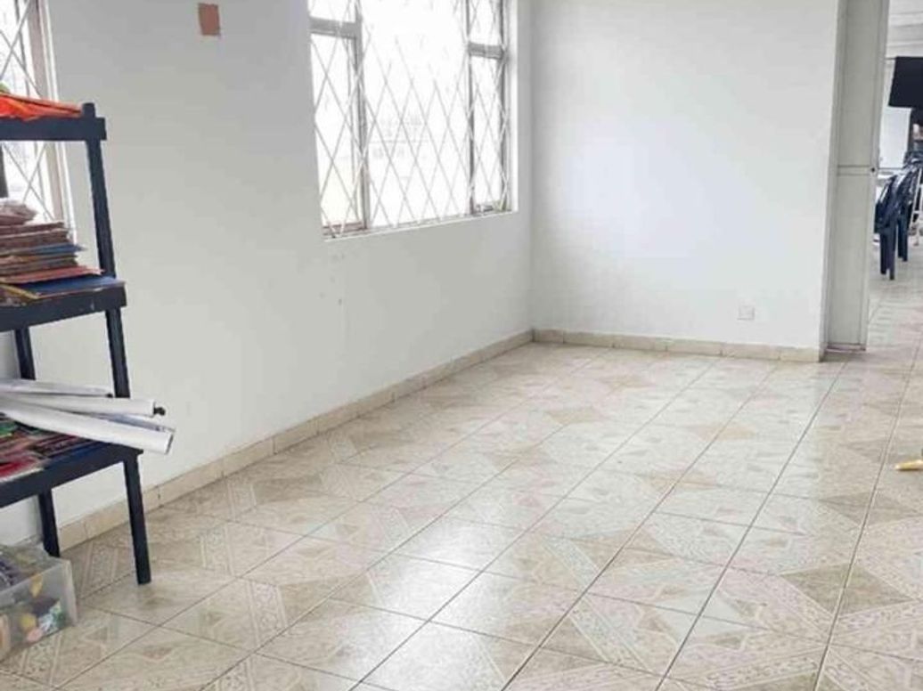 Casa de 3 alcobas en venta en Santa Helenita, Bogotá, 396 m² · foto 8 de 19