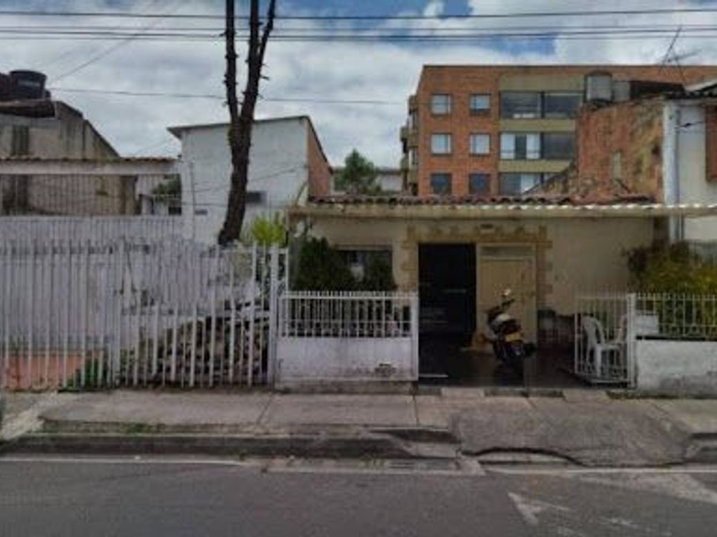 Casa de 6 alcobas en venta en San Cipriano, Bogotá, 155 m² · foto 4 de 6