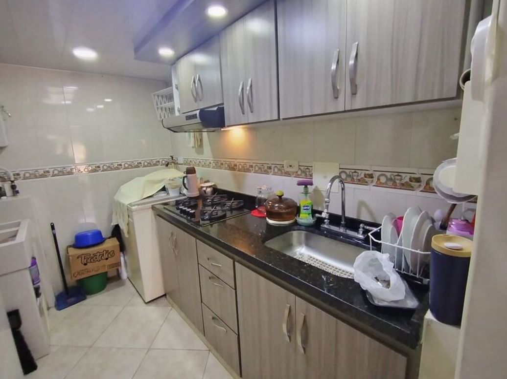 Apartamento de 3 alcobas en venta en Ub. Castilla Real, Bogotá, 62 m² · foto 2 de 20