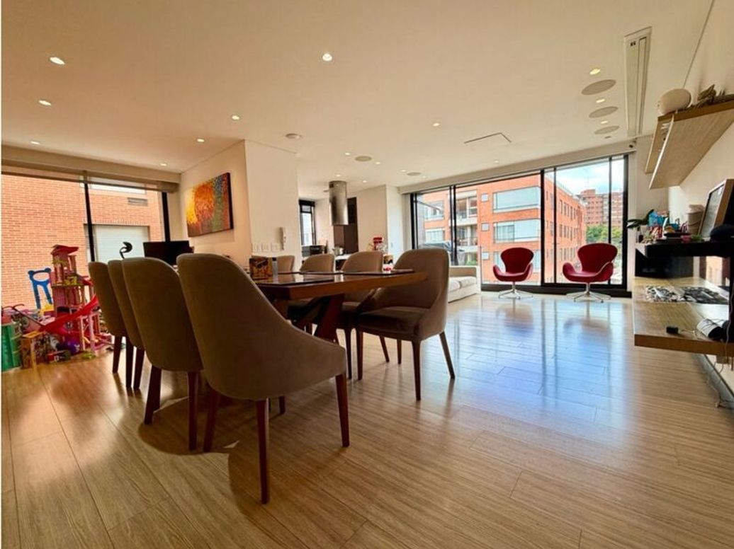 Apartamento de 3 alcobas en venta en Cr. El Bosque, Bogotá, 136 m² · foto 3 de 20