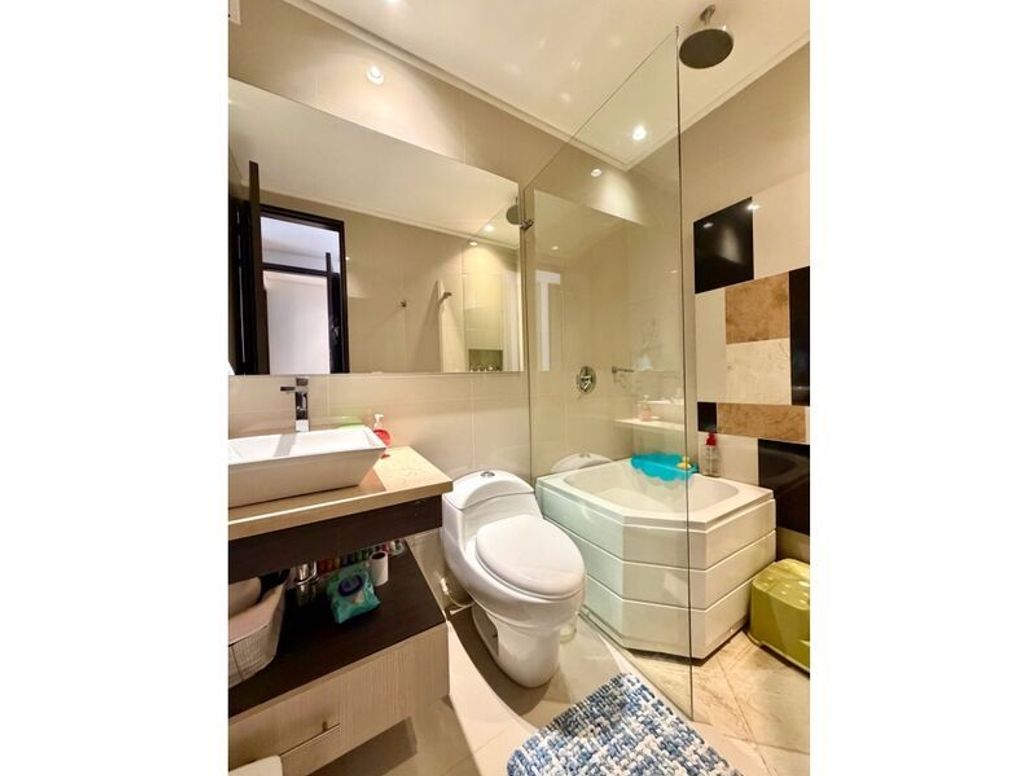 Apartamento de 3 alcobas en venta en Cr. El Bosque, Bogotá, 136 m² · foto 6 de 20