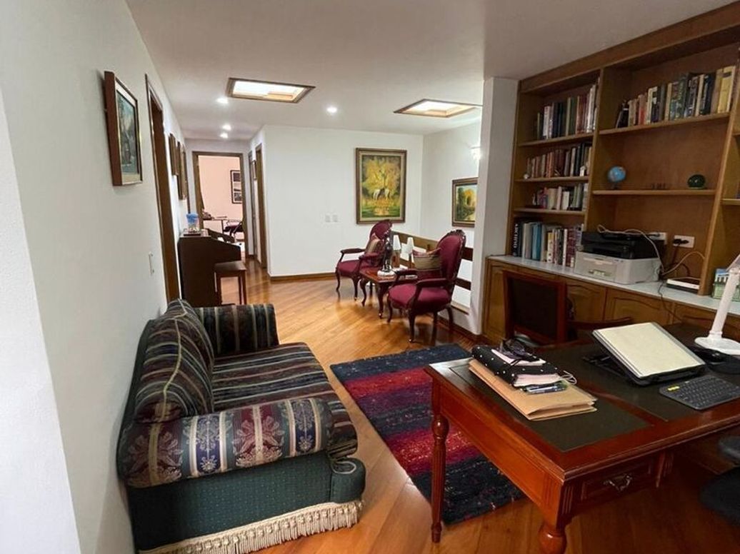 Apartamento de 3 alcobas en venta en San Patricio, Bogotá, 170 m² · foto 11 de 11