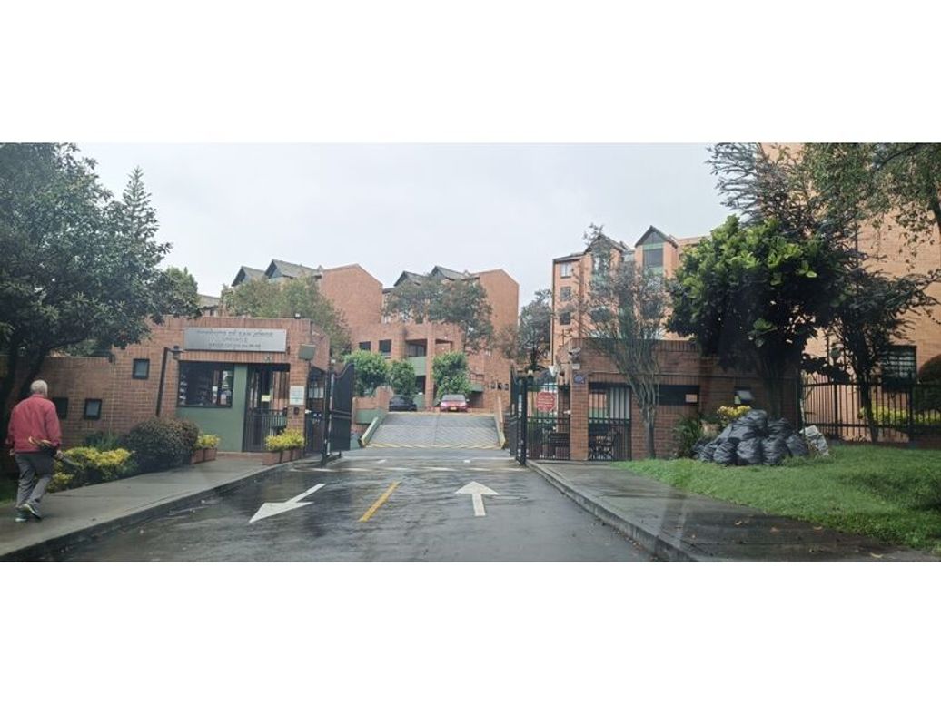 Apartamento de 3 alcobas en venta en San Jorge, Bogotá, 54 m² · foto 2 de 20