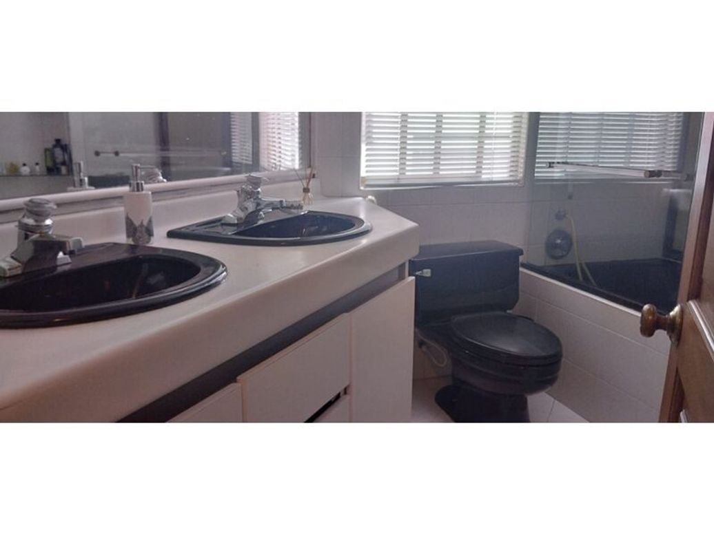 Apartamento de 3 alcobas en venta en Mochuelo Norte, Bogotá, 207 m² · foto 14 de 18