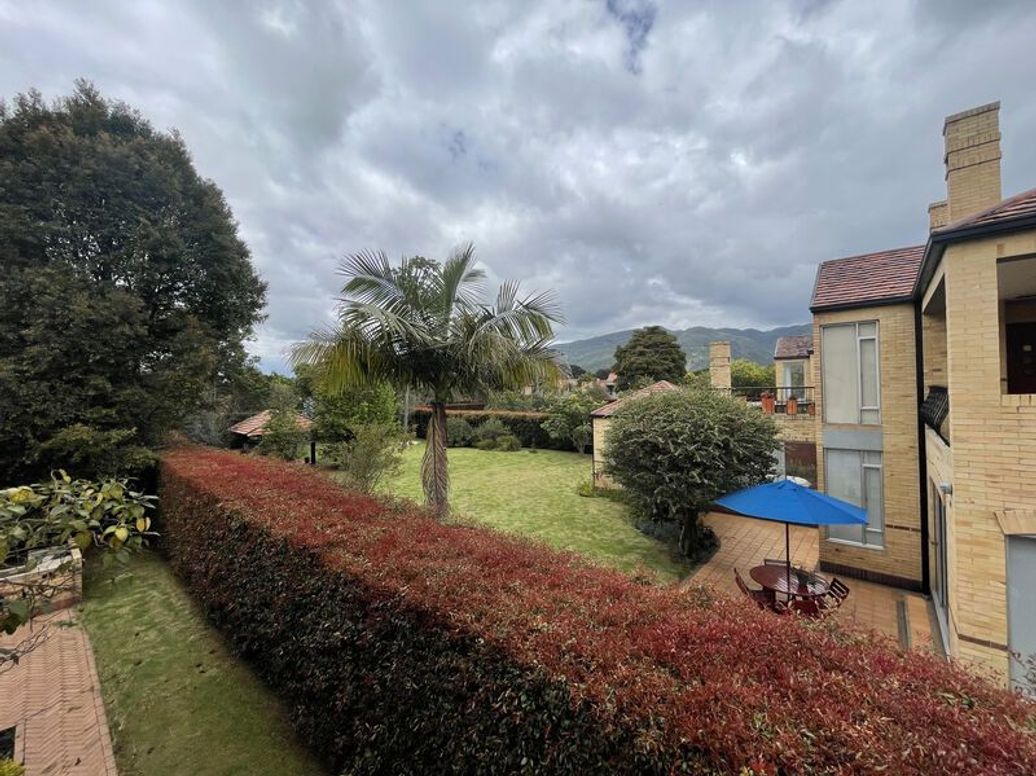 Casa de 4 alcobas en venta en Casa Blanca, Bogotá, 435 m² · foto 6 de 20