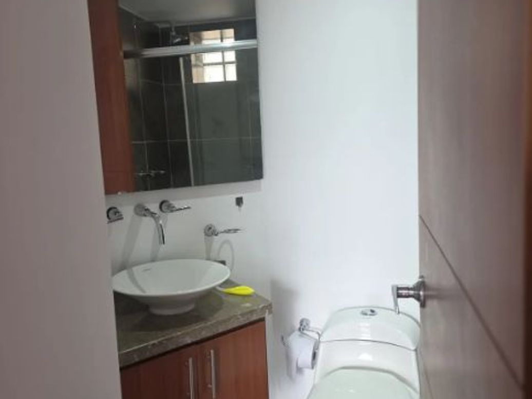 Apartaestudio en venta en Los Cedritos, Bogotá, 43 m² · foto 13 de 18
