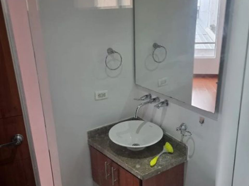 Apartaestudio en venta en Los Cedritos, Bogotá, 43 m² · foto 12 de 18