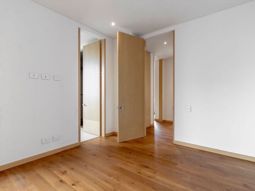 Apartamento de 3 alcobas en venta en Niza Suba, Bogotá, 142 m² · foto 12 de 20