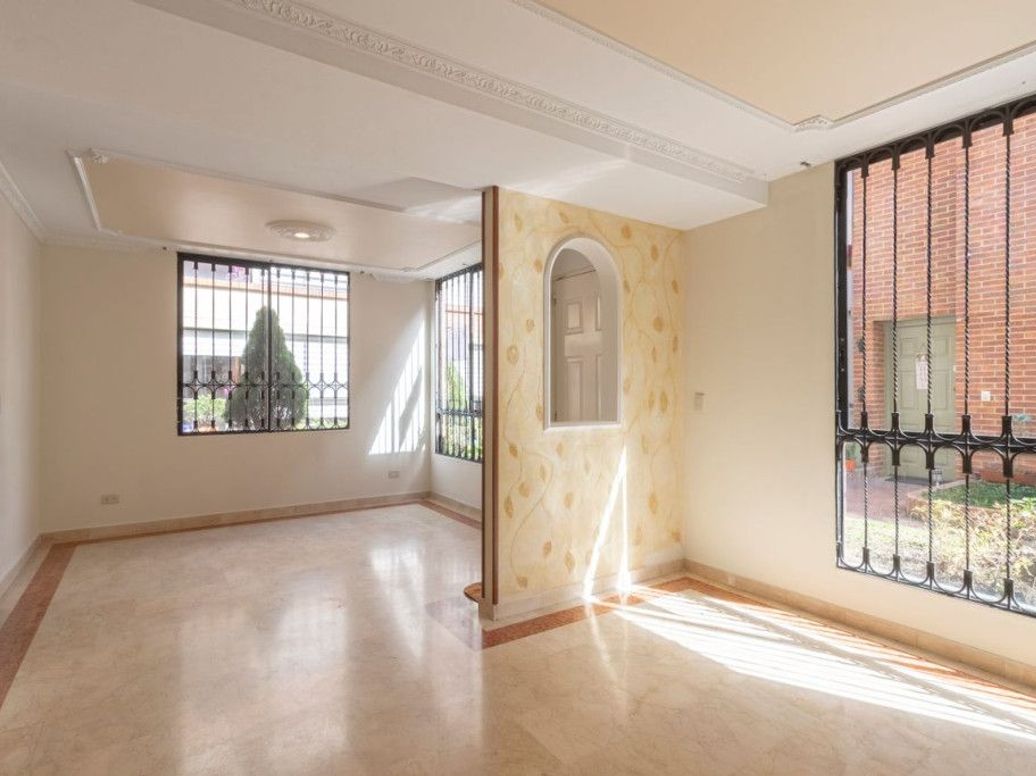 Casa de 3 alcobas en venta en Cr Versalles Real Et. Ii, Bogotá, 113 m² · foto 5 de 19