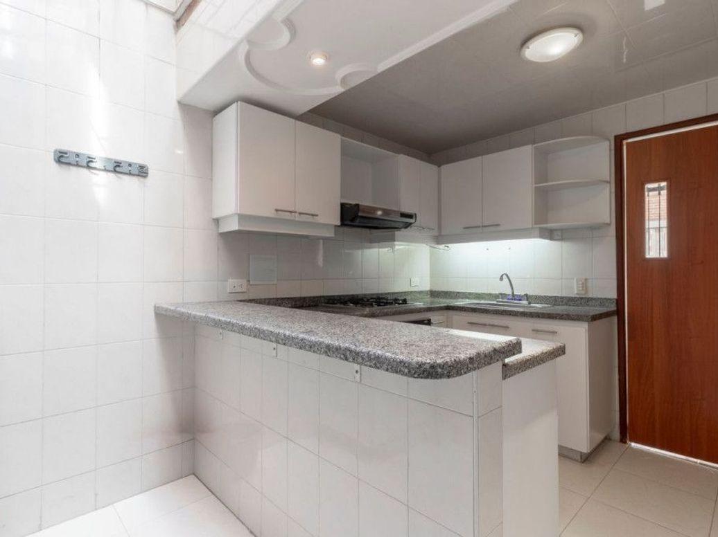 Casa de 3 alcobas en venta en Cr Versalles Real Et. Ii, Bogotá, 113 m² · foto 8 de 19