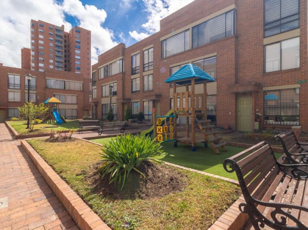 Casa de 3 alcobas en venta en Cr Versalles Real Et. Ii, Bogotá, 113 m² · foto 19 de 19