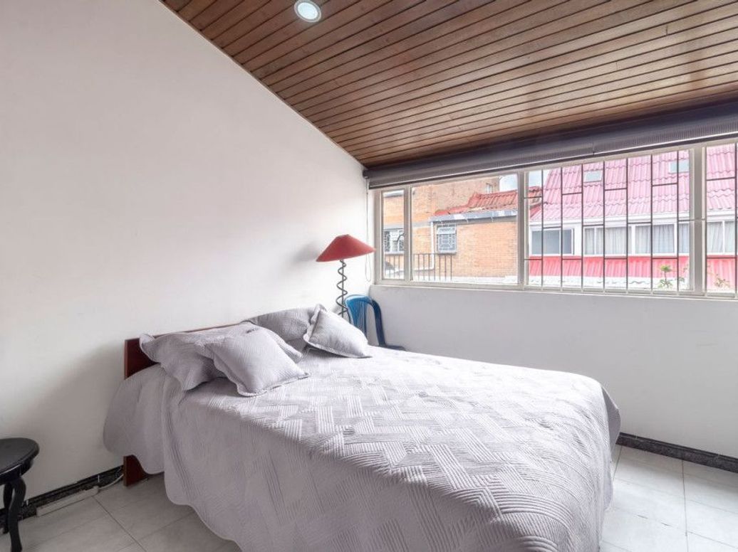Casa de 5 alcobas en venta en La Patria, Bogotá, 186 m² · foto 9 de 20