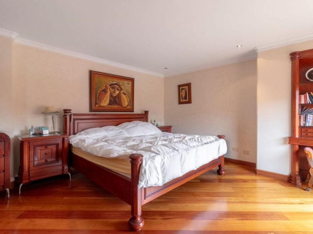 Apartamento de 4 alcobas en venta en La Carolina, Bogotá, 430 m² · foto 16 de 20