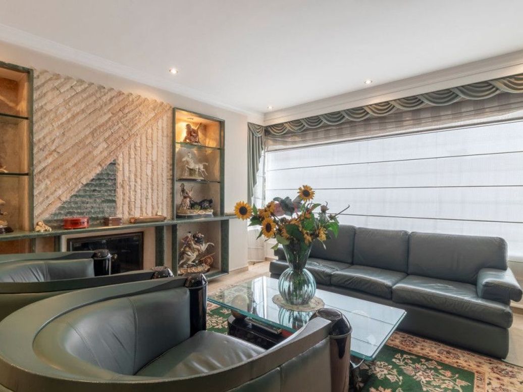 Apartamento de 4 alcobas en venta en La Carolina, Bogotá, 430 m² · foto 8 de 20
