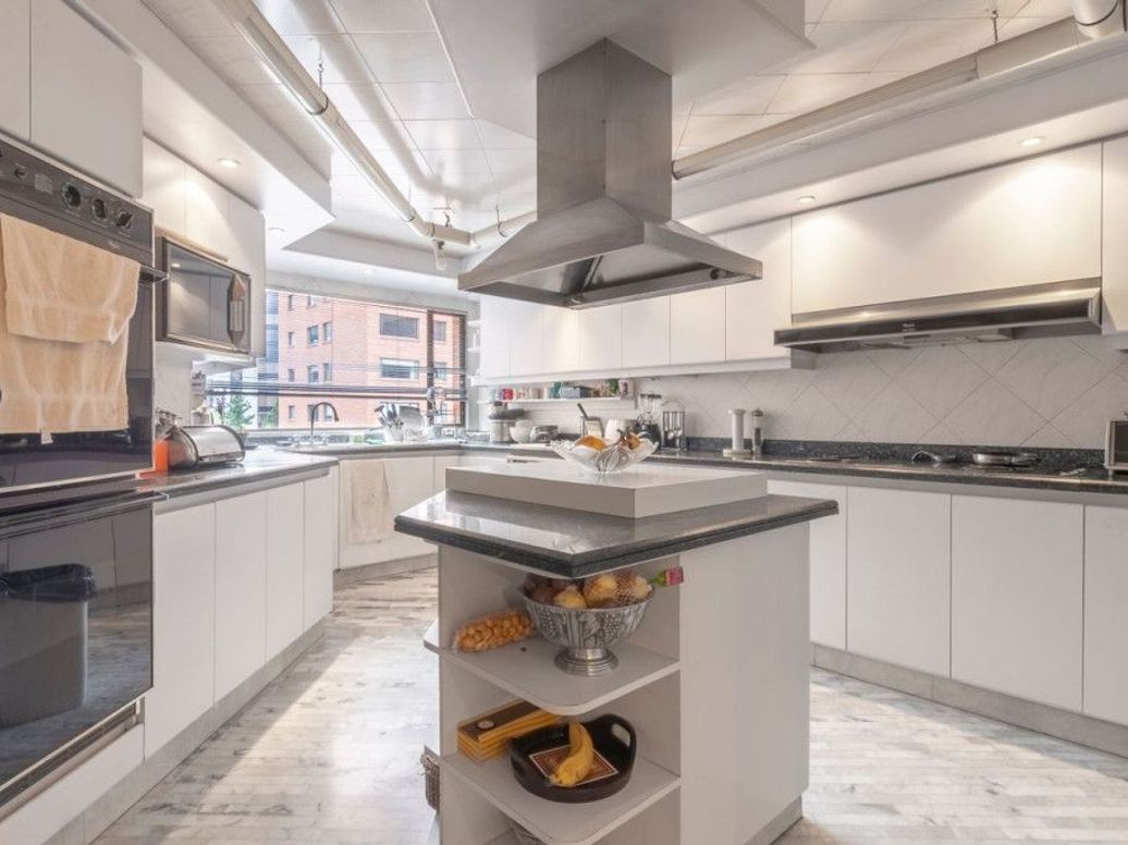 Apartamento de 4 alcobas en venta en La Carolina, Bogotá, 430 m² · foto 10 de 20