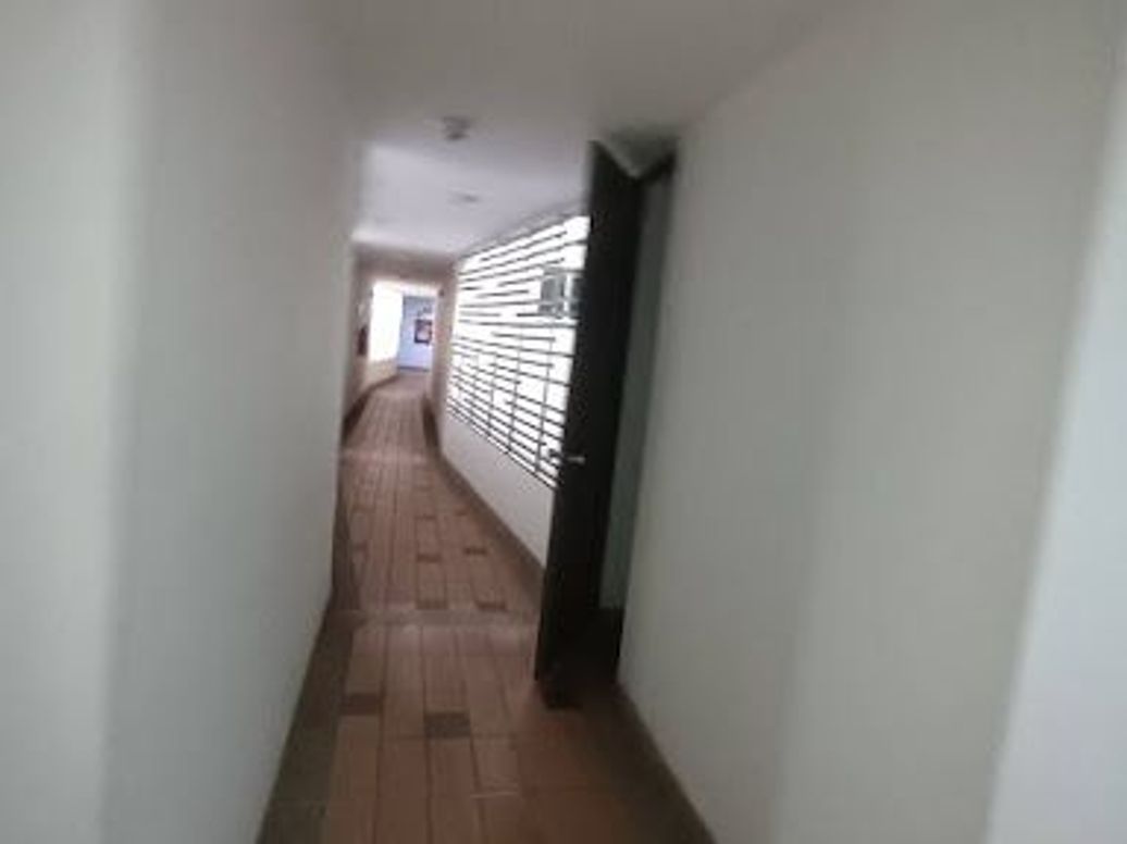 Apartamento de 3 alcobas en venta en Castilla, Bogotá, 78 m² · foto 5 de 20