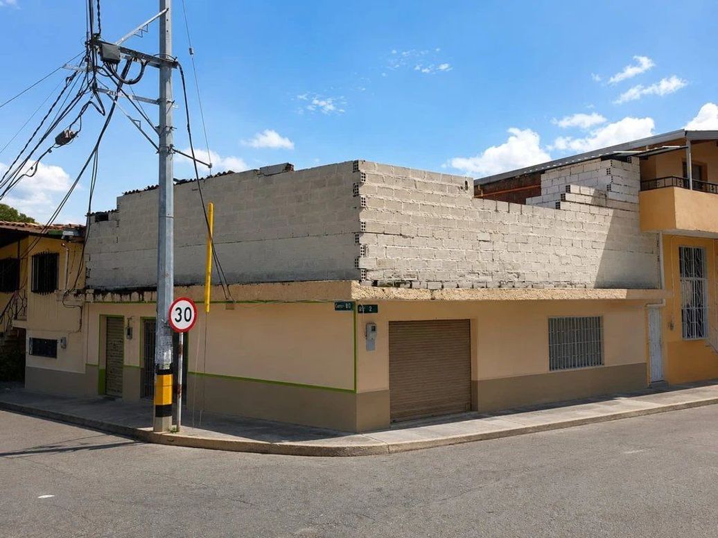 Casa en Arriendo en EL RINCON, Belén, Medellín en El Rincon
