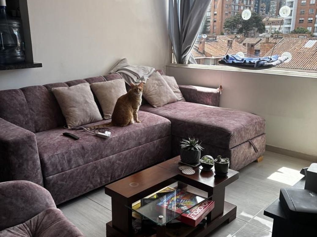 Apartamento de 3 alcobas en venta en Cedro Narvaez, Bogotá, 69 m² · foto 18 de 20
