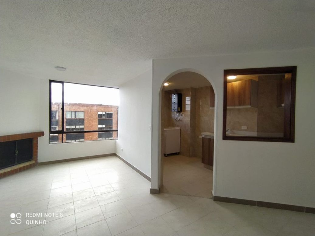 Apartamento de 3 alcobas en arriendo en Modelia Occidental, Bogotá, 68 m² · foto 2 de 20
