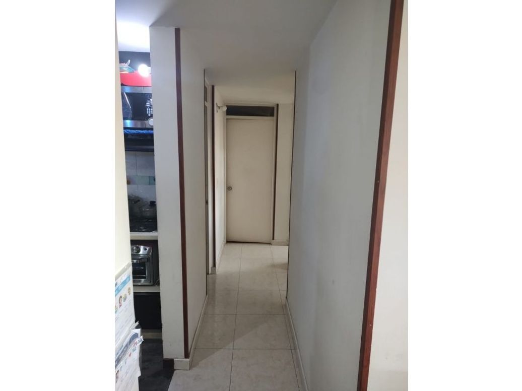 Apartamento de 3 alcobas en venta en Gran Granada, Bogotá, 54 m² · foto 2 de 7