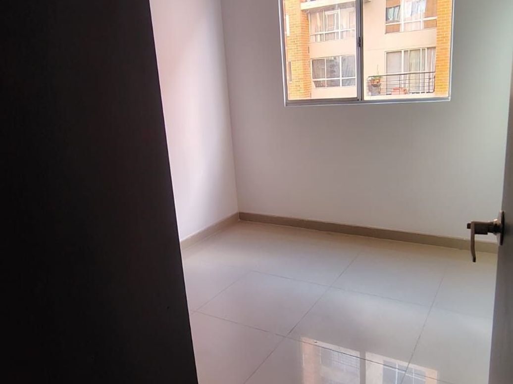 Apartamento de 3 alcobas en venta en Parque Central Tintal I Y Ii, Bogotá, 53 m² · foto 10 de 13