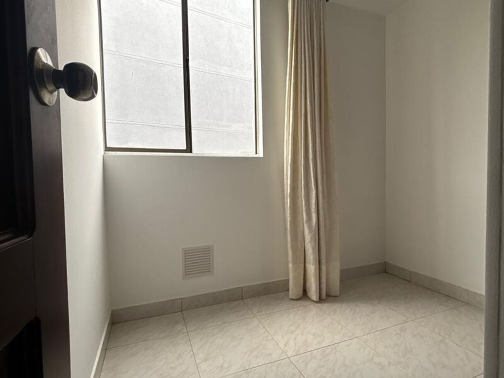 Apartamento de 3 alcobas en venta en San Antonio Nor - Occidental, Bogotá, 48 m² · foto 6 de 10