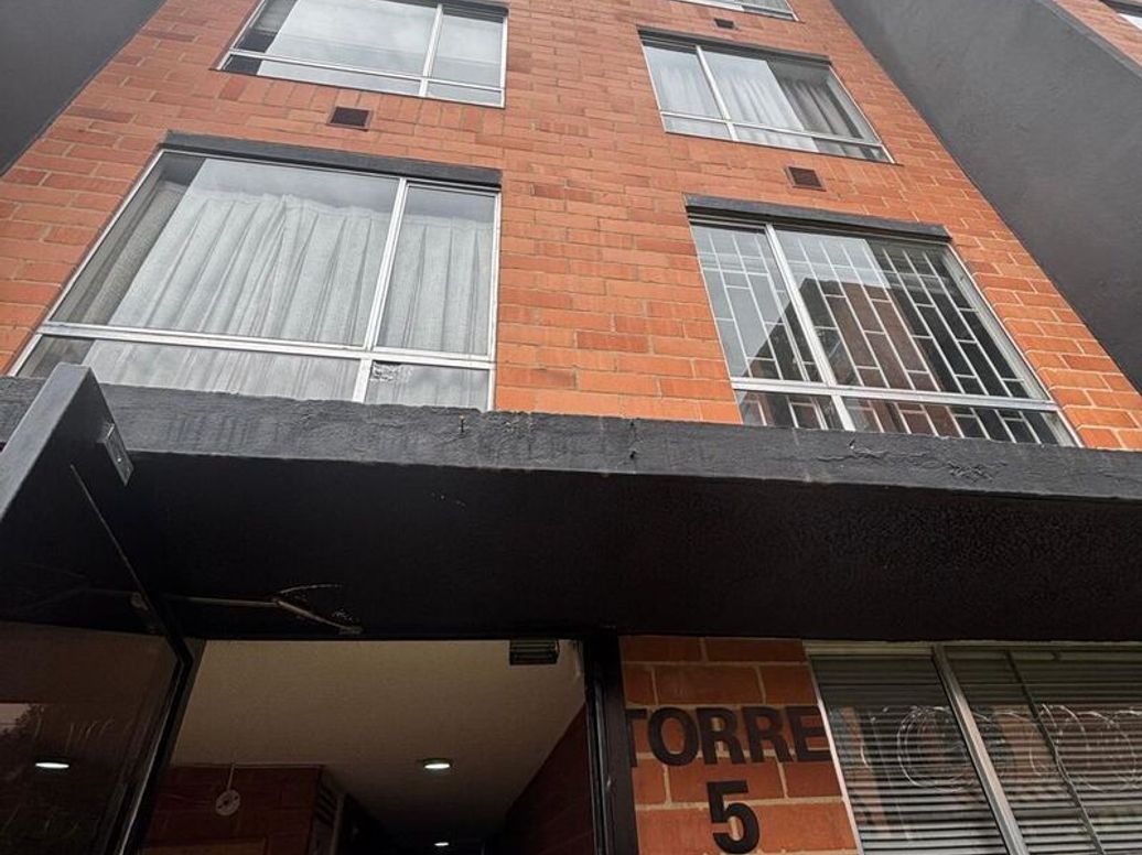 Apartamento de 3 alcobas en venta en San Antonio Nor - Occidental, Bogotá, 48 m² · foto 9 de 10