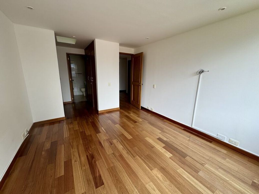 Apartamento de 3 alcobas en venta en Chico Norte Et. Ii, Bogotá, 114 m² · foto 5 de 18