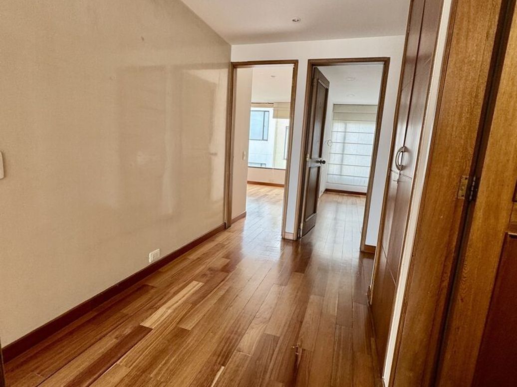 Apartamento de 3 alcobas en venta en Chico Norte Et. Ii, Bogotá, 114 m² · foto 3 de 18