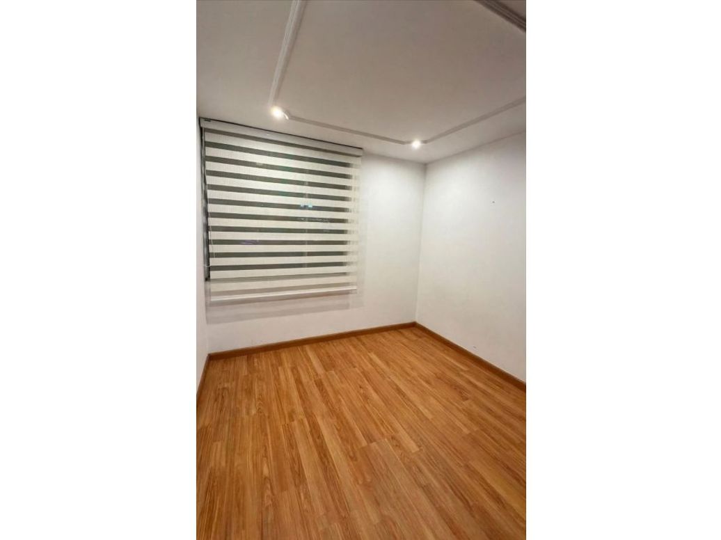 Apartamento de 3 alcobas en venta en Pontevedra, Bogotá, 105 m² · foto 6 de 13