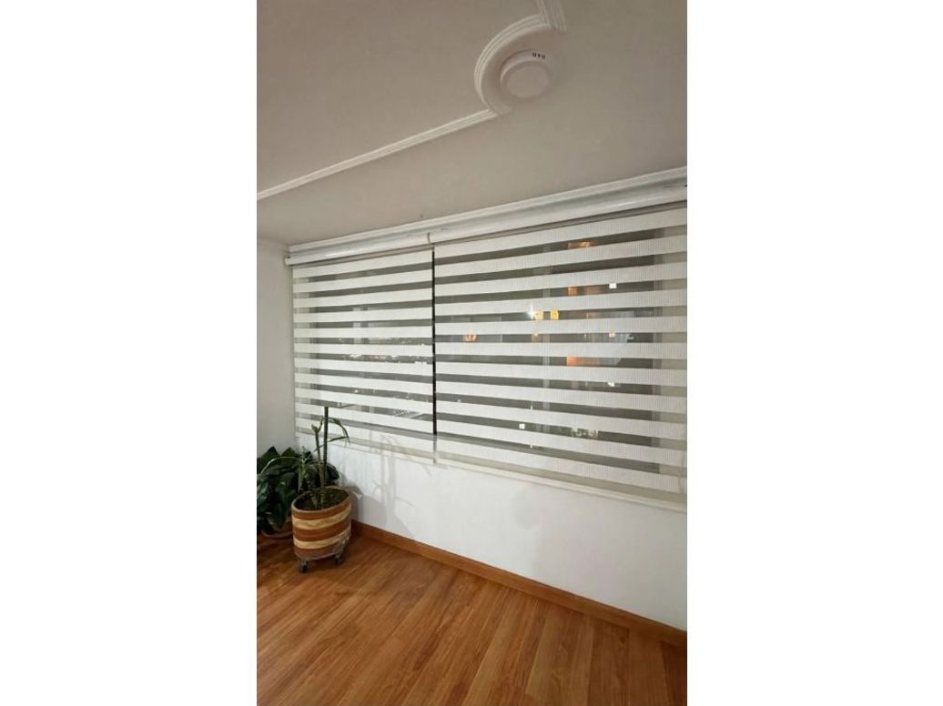 Apartamento de 3 alcobas en venta en Pontevedra, Bogotá, 105 m² · foto 4 de 13