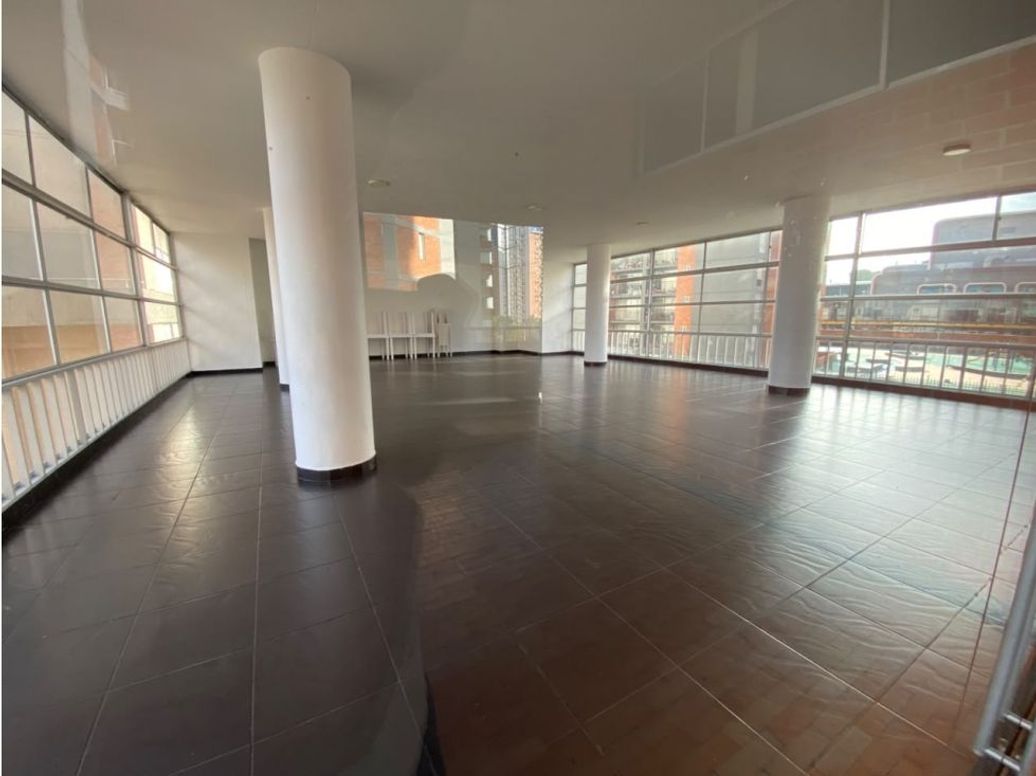 Apartamento de 3 alcobas en venta en Pontevedra, Bogotá, 105 m² · foto 11 de 13