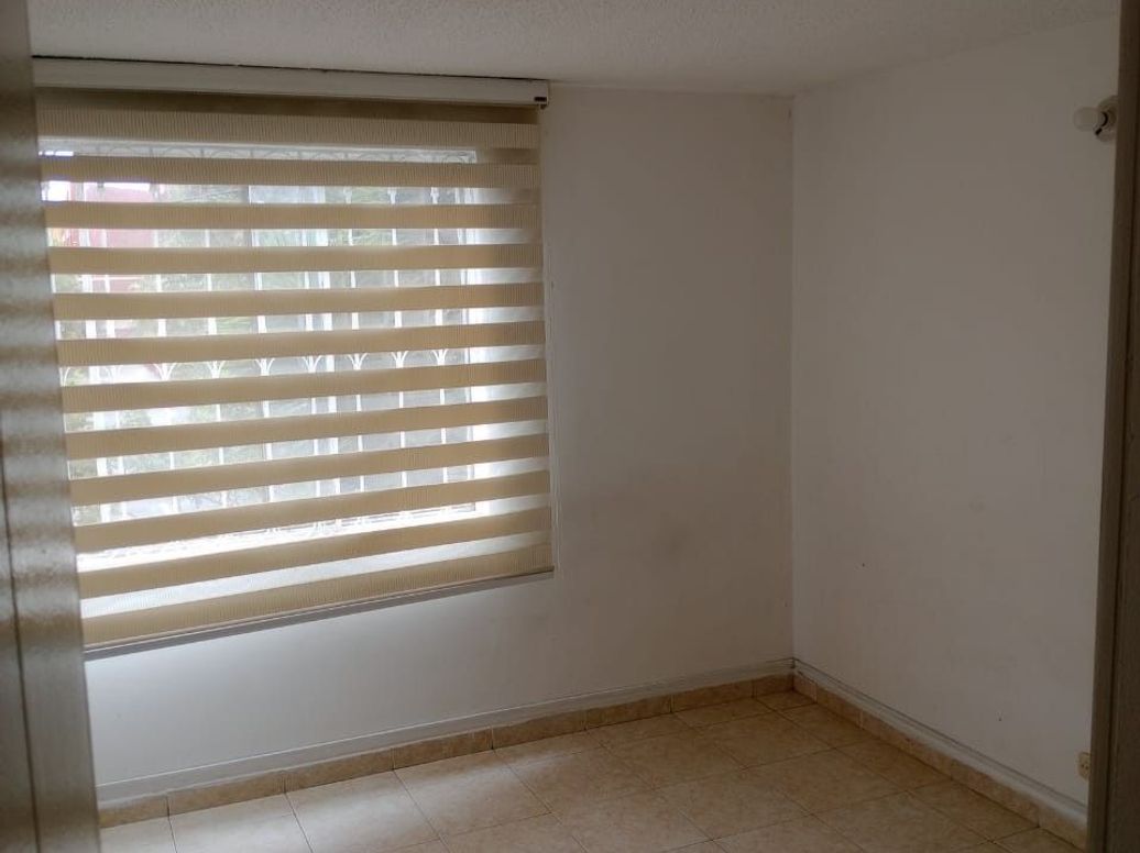 Apartamento de 3 alcobas en venta en El Triángulo, Bogotá, 60 m² · foto 4 de 8