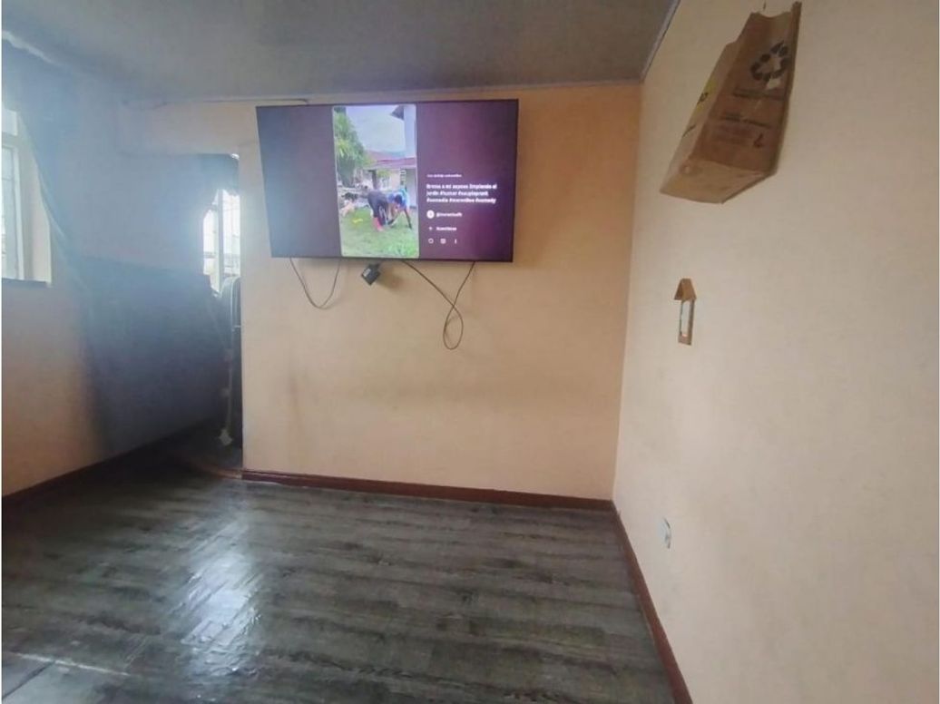 Casa de 8 alcobas en venta en Restrepo, Bogotá, 127 m² · foto 4 de 16