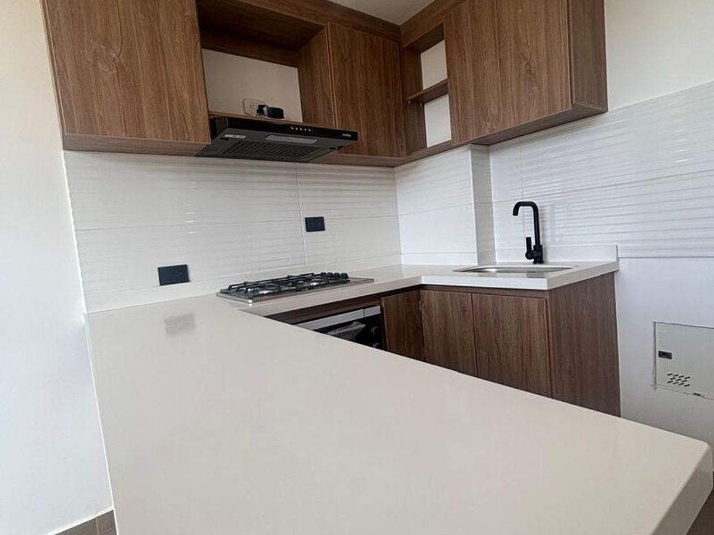 Apartamento de 2 alcobas en venta en El Redil, Bogotá, 38 m² · foto 2 de 8