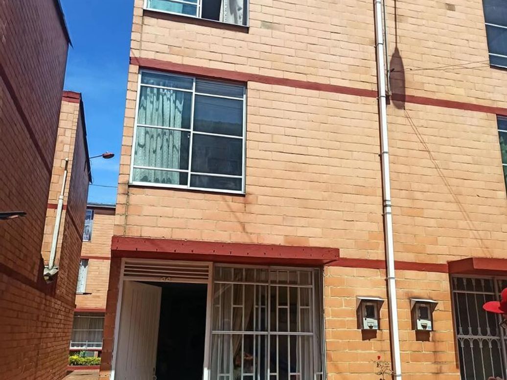 Casa de 4 alcobas en venta en Villa Teresita - Santa Lucia, Bogotá, 67 m² · foto 4 de 20