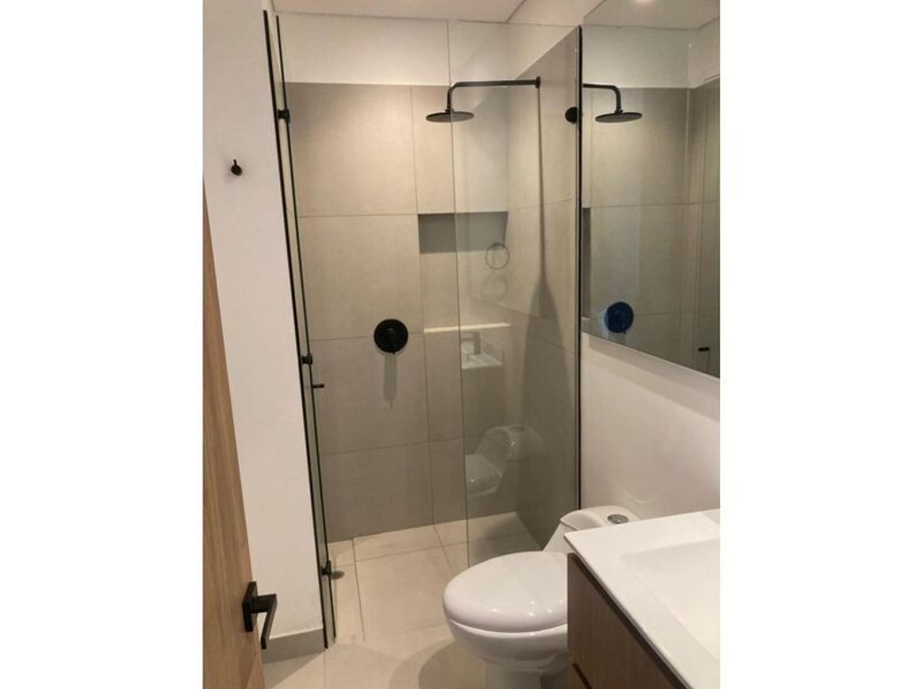 Apartaestudio en venta en Chico Norte Et. Iii, Bogotá, 33 m² · foto 2 de 19