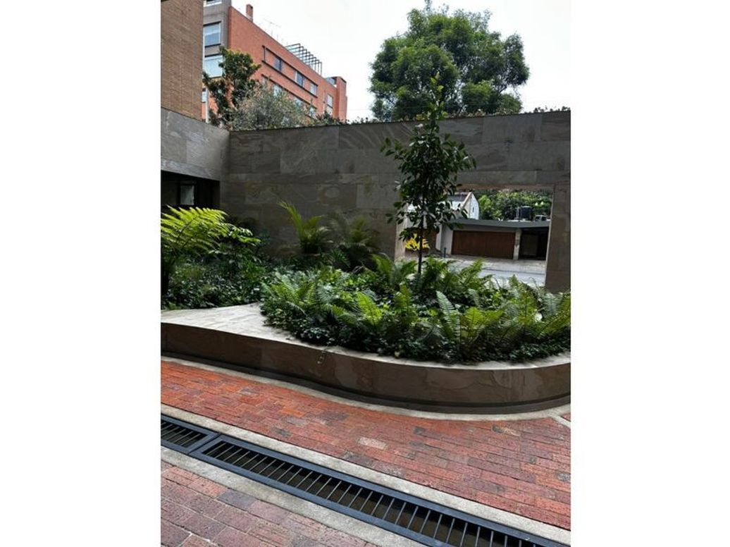 Apartaestudio en venta en Chico Norte Et. Iii, Bogotá, 33 m² · foto 12 de 19