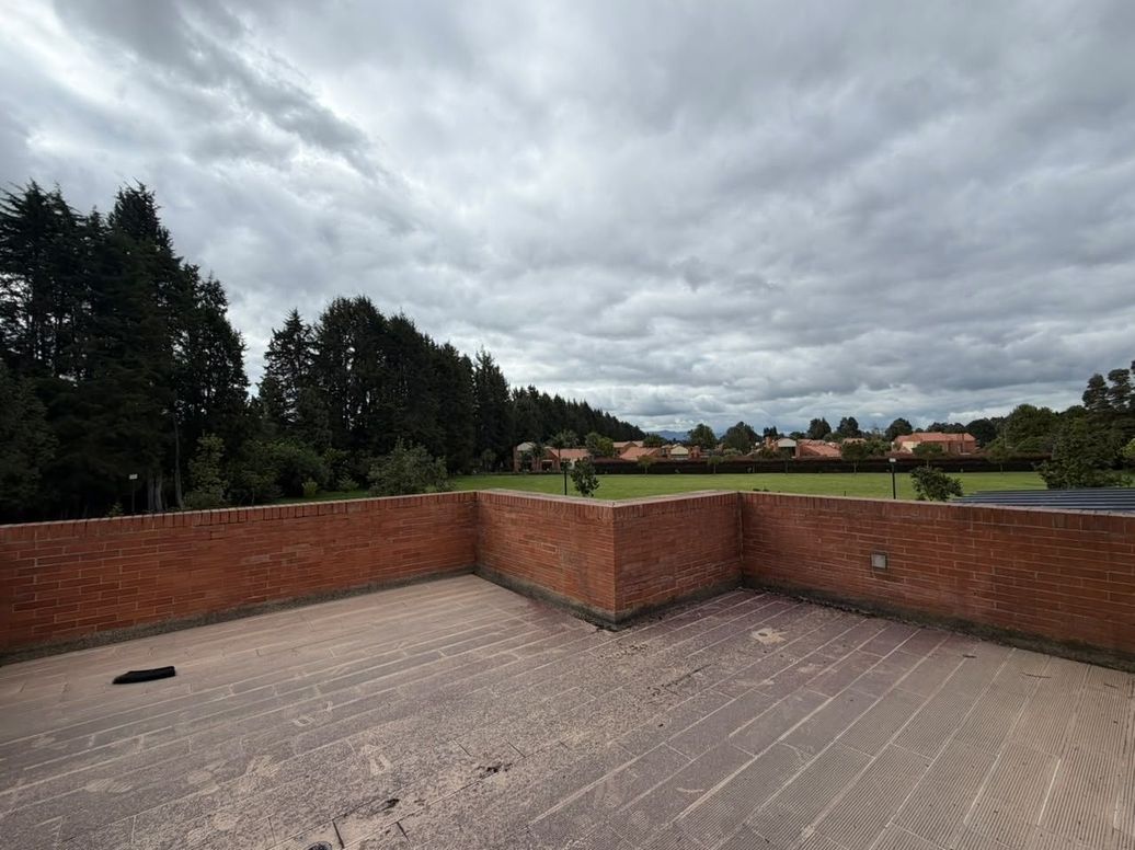 Casa de 5 alcobas en venta en Casa Blanca, Bogotá, 350 m² · foto 11 de 20