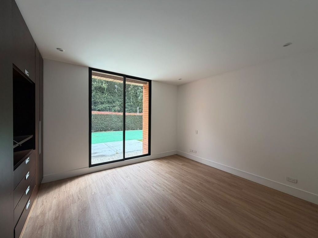 Casa de 5 alcobas en venta en Casa Blanca, Bogotá, 350 m² · foto 8 de 20