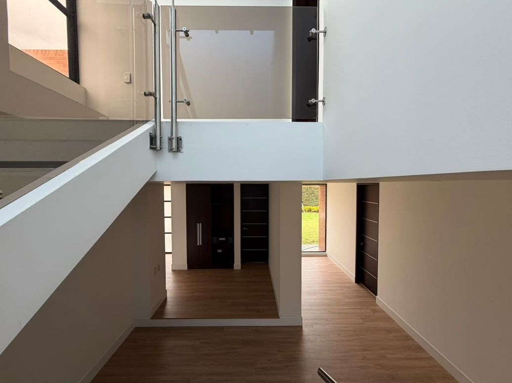 Casa de 5 alcobas en venta en Casa Blanca, Bogotá, 350 m² · foto 16 de 20