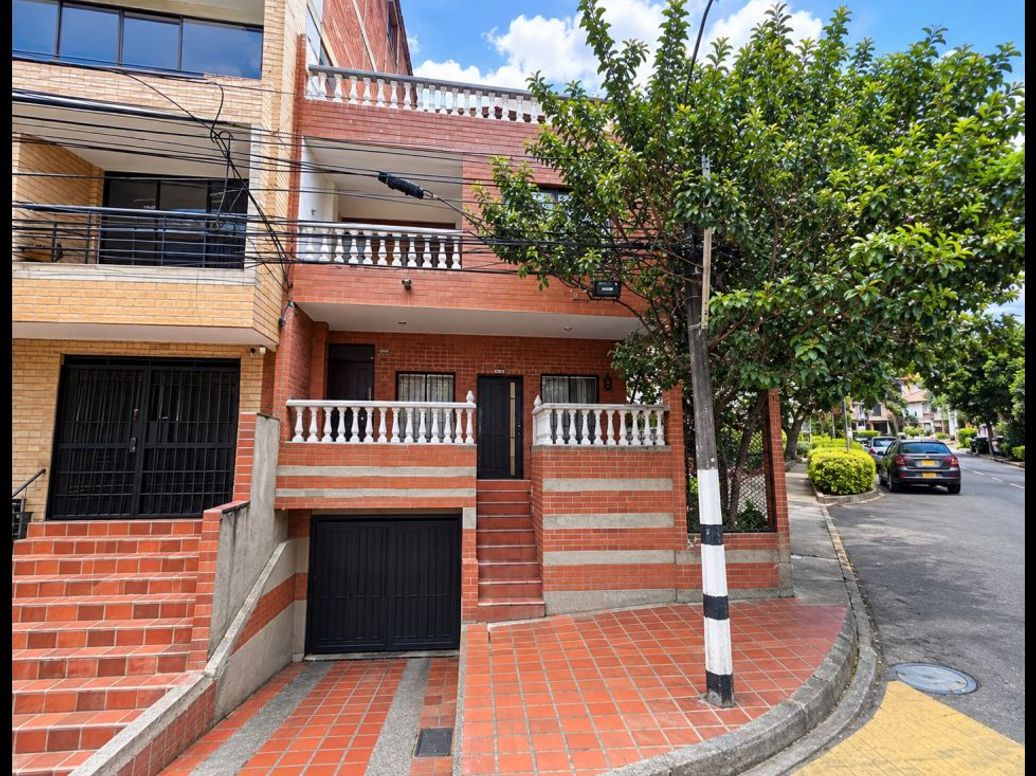Se Arrienda Casa en Cabañas, Bello en Cabanas