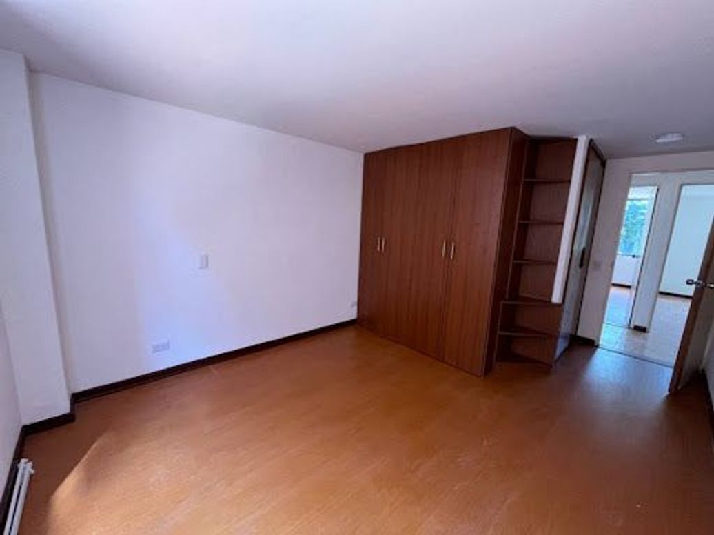 Apartamento de 3 alcobas en venta en Colina Campestre, Bogotá, 85 m² · foto 14 de 18