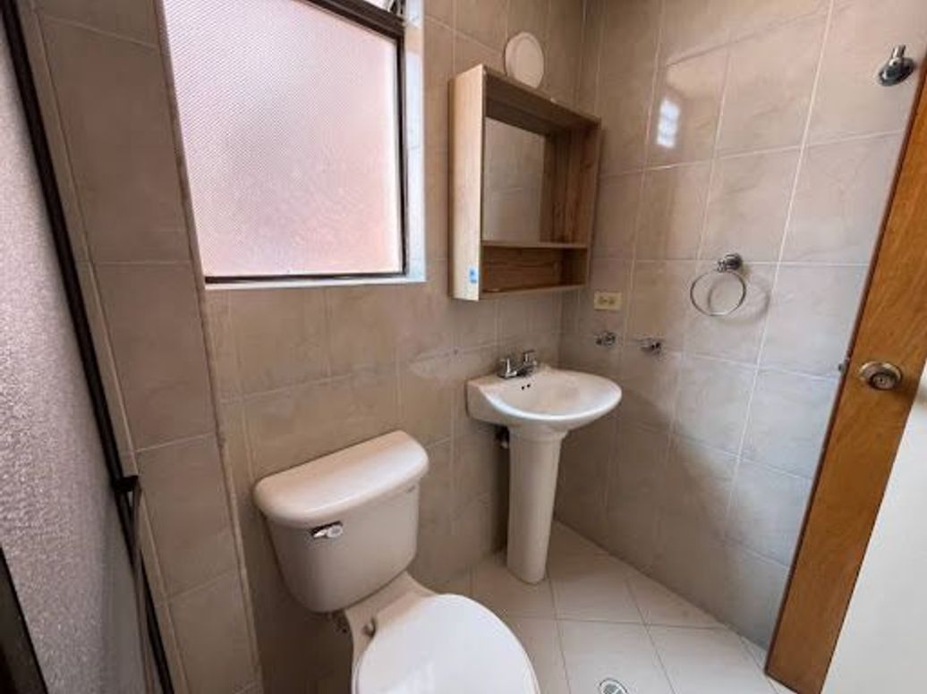 Apartamento de 3 alcobas en venta en Colina Campestre, Bogotá, 85 m² · foto 13 de 18