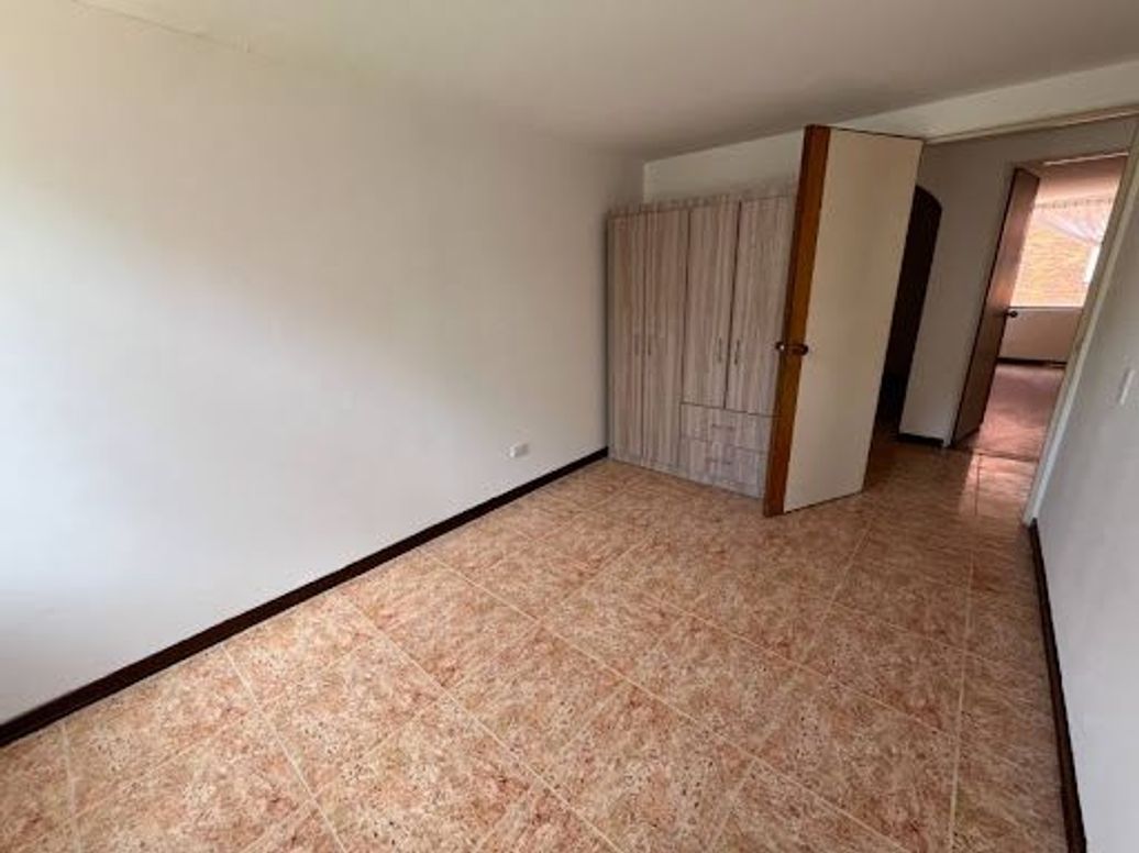 Apartamento de 3 alcobas en venta en Colina Campestre, Bogotá, 85 m² · foto 16 de 18
