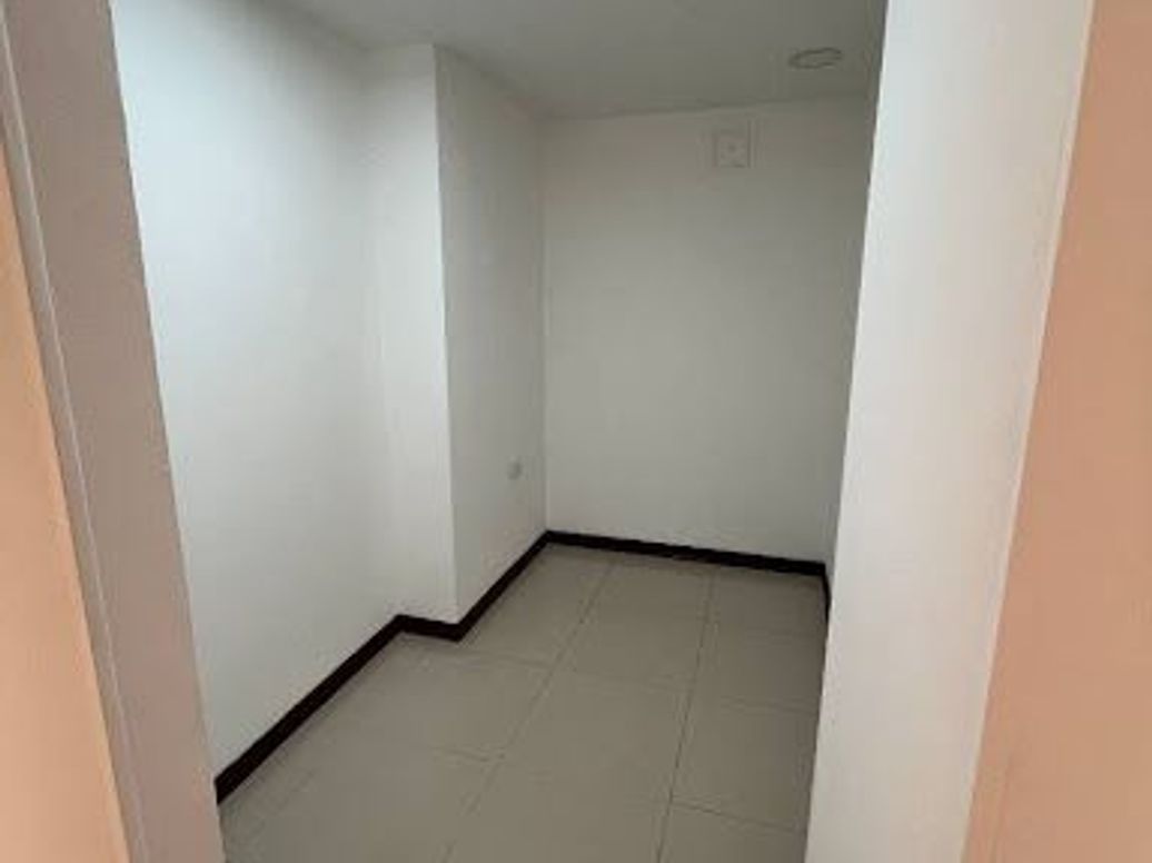 Apartamento de 3 alcobas en venta en Colina Campestre, Bogotá, 85 m² · foto 11 de 18