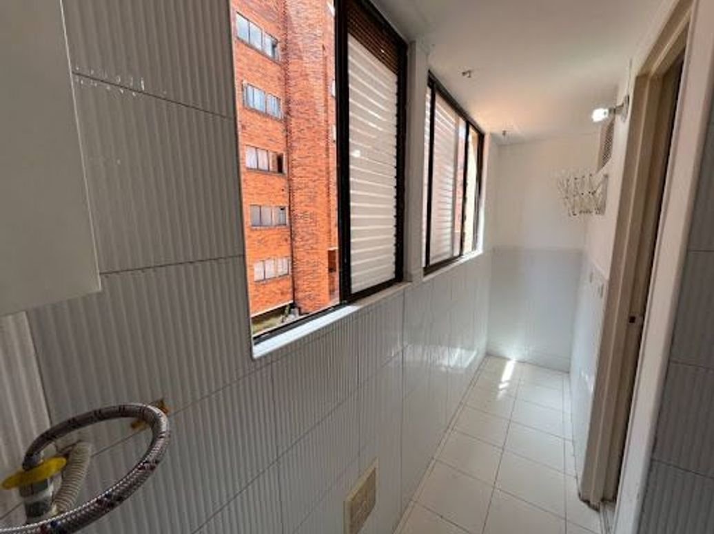 Apartamento de 3 alcobas en venta en Colina Campestre, Bogotá, 85 m² · foto 8 de 18