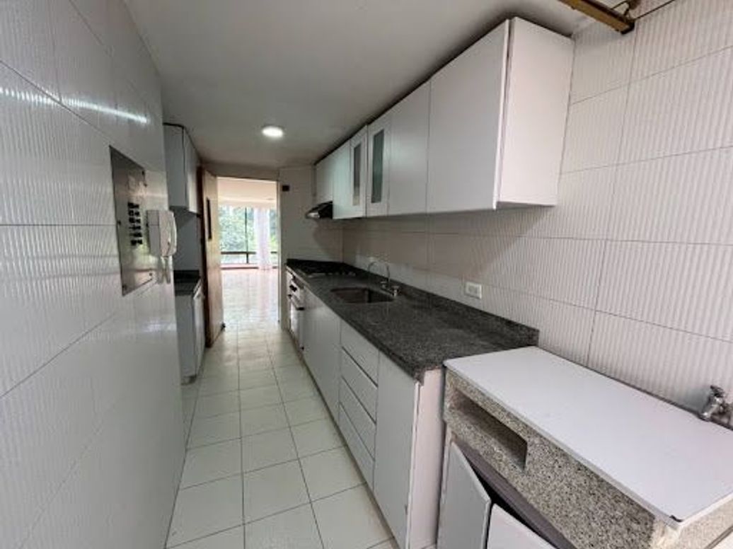 Apartamento de 3 alcobas en venta en Colina Campestre, Bogotá, 85 m² · foto 6 de 18