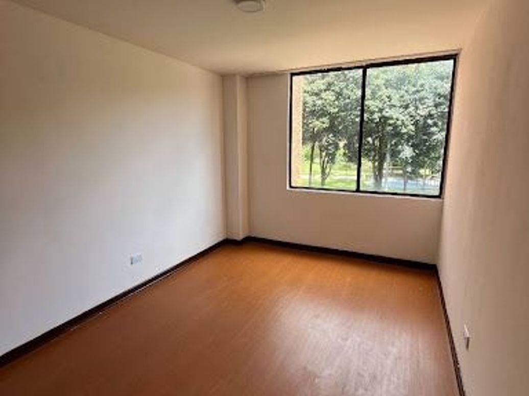 Apartamento de 3 alcobas en venta en Colina Campestre, Bogotá, 85 m² · foto 12 de 18